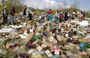 plastic-bottle-pollution