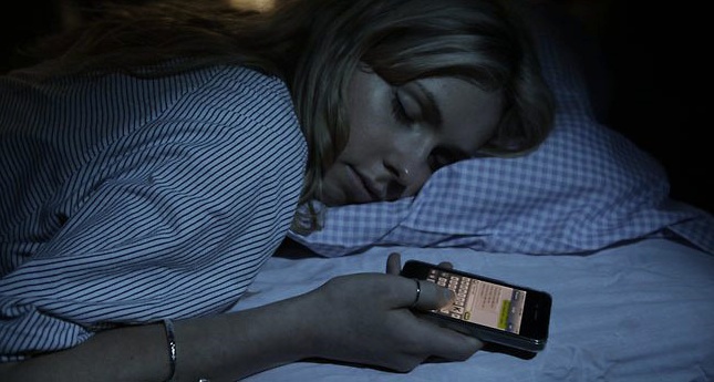 girl-sleeping-cell-phone.jpg 650350 pixels