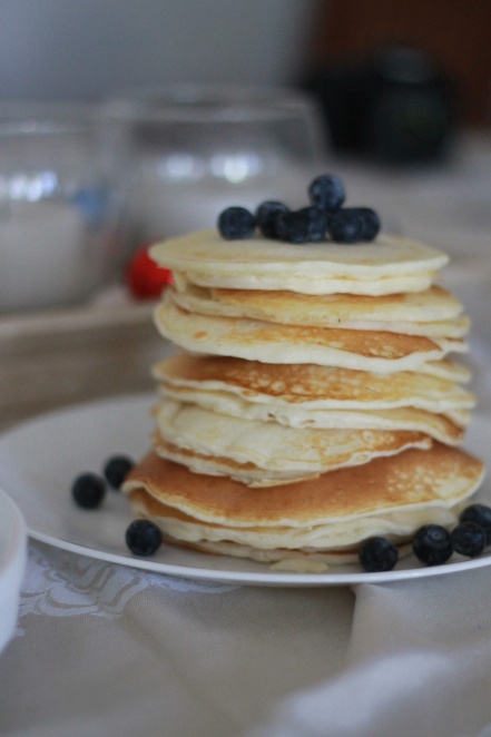 fluffy pancakes breakfast bed romance valentines day