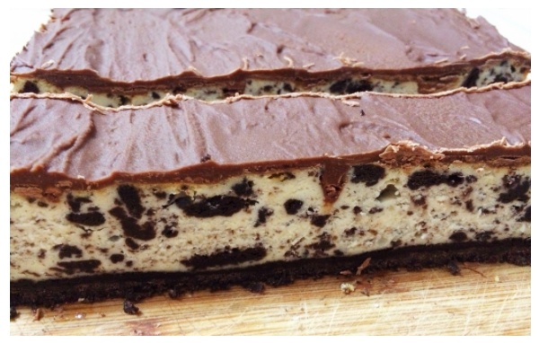 2 Oreo Cheesecake Bars - Bake Play Smile