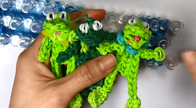 Rainbow Loom band charms   KERMIT the FROG Charm  Muppets  - YouTube