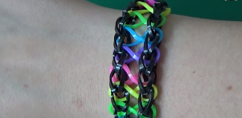 Infinity Loom Bracelet Tutorial