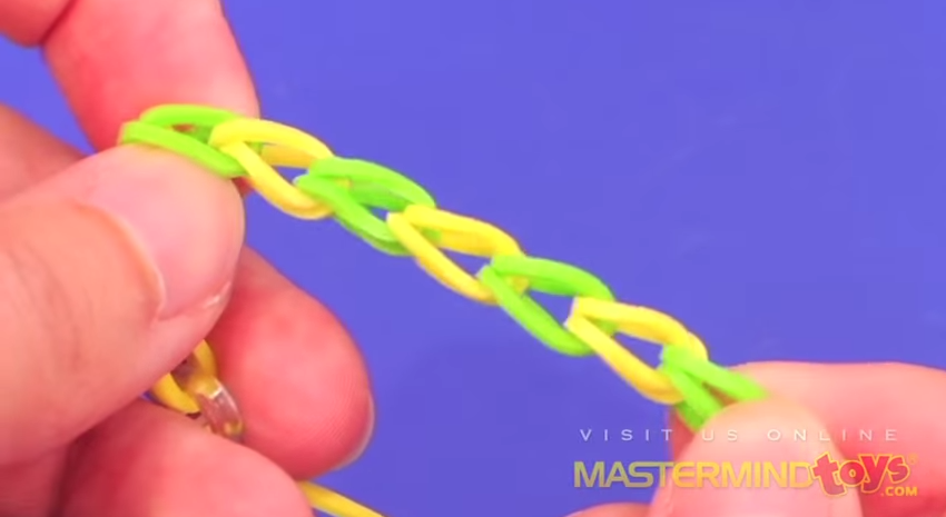 Rainbow Single Loom Bracelet Tutorial