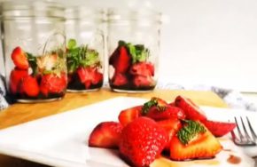 Simple___Delicious__Balsamic_Strawberries_Recipe_-_Mum_s_Lounge