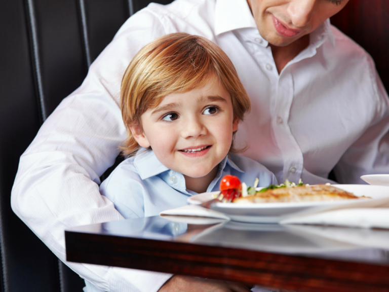 tips for stress free dining with kids