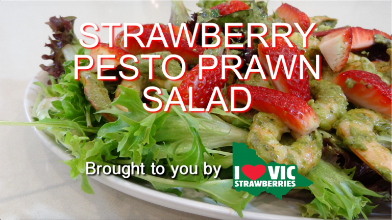 strawberry pesto prawn salad recipe