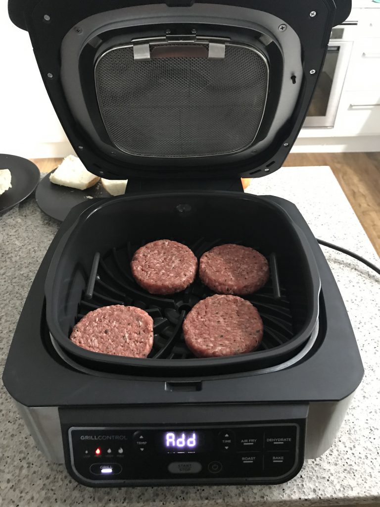 https://mumslounge.com.au/wp-content/uploads/2019/12/Ninja-Foodi-Grill-review-hamburgers-768x1024.jpg