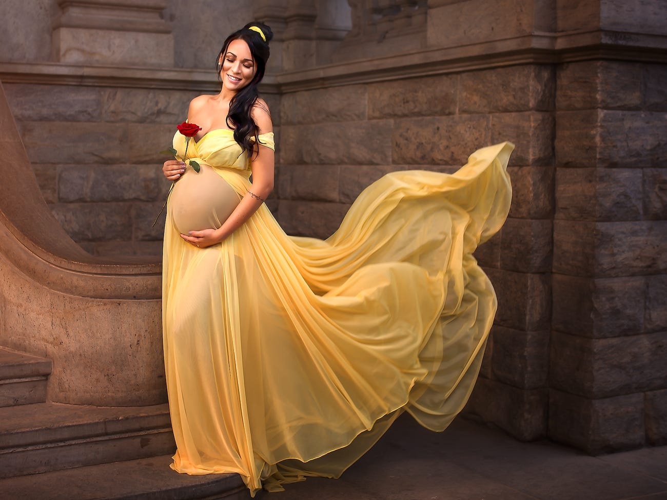 A Photographer Transforms Pregnant Women Into Disney Princesses For Magical Maternity Photo
