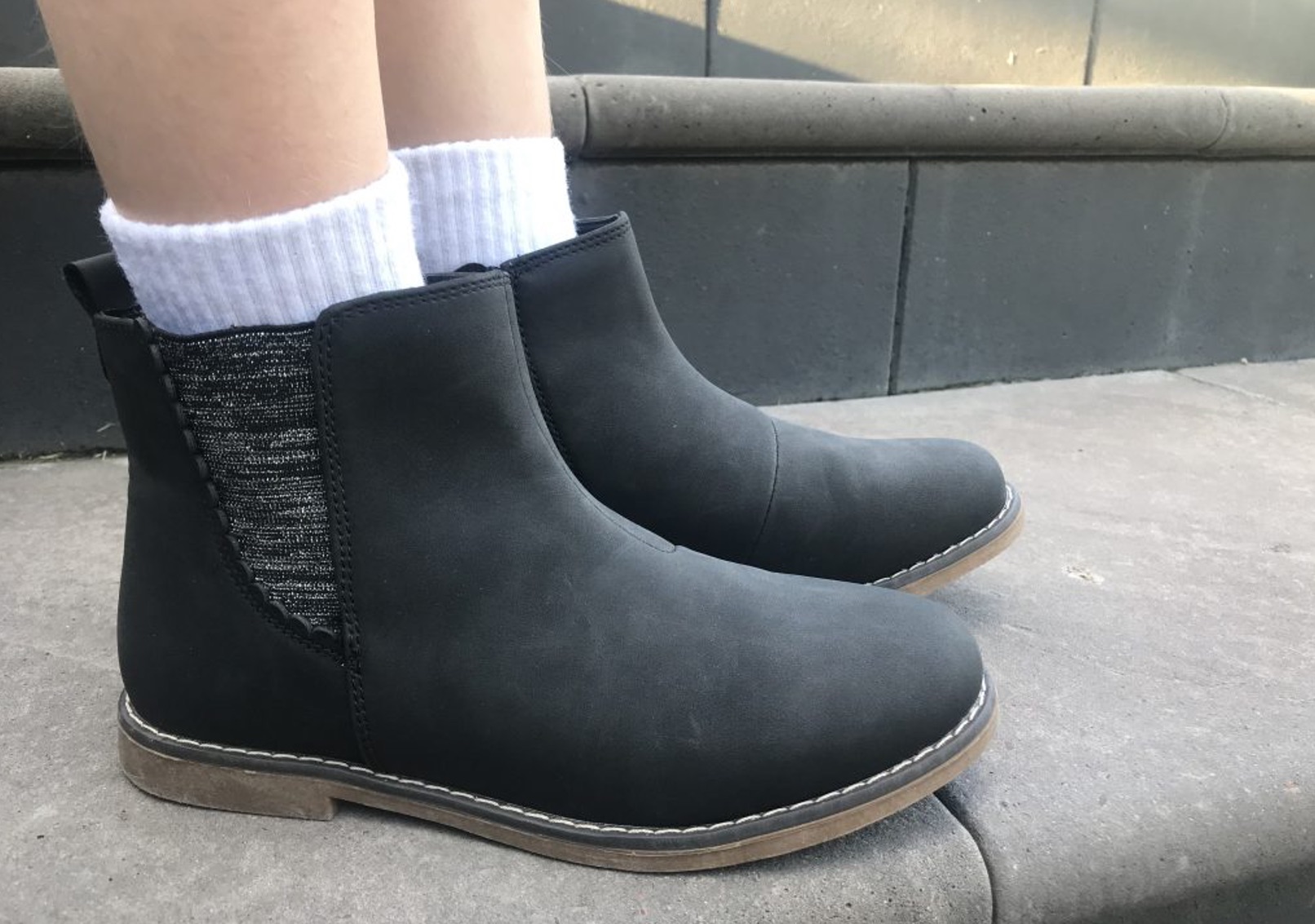 pauls warehouse kids shoes