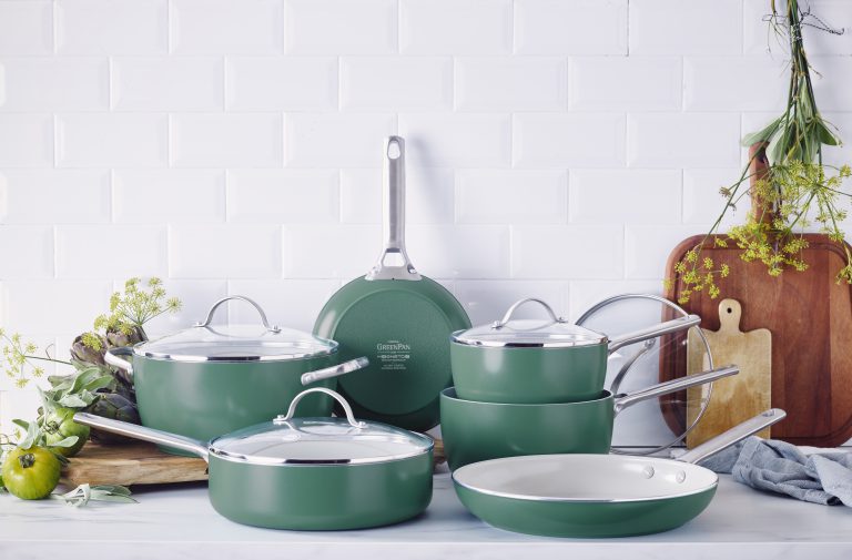 3 Best Healthy Non-Toxic Cookware Sets (2022 Reviews