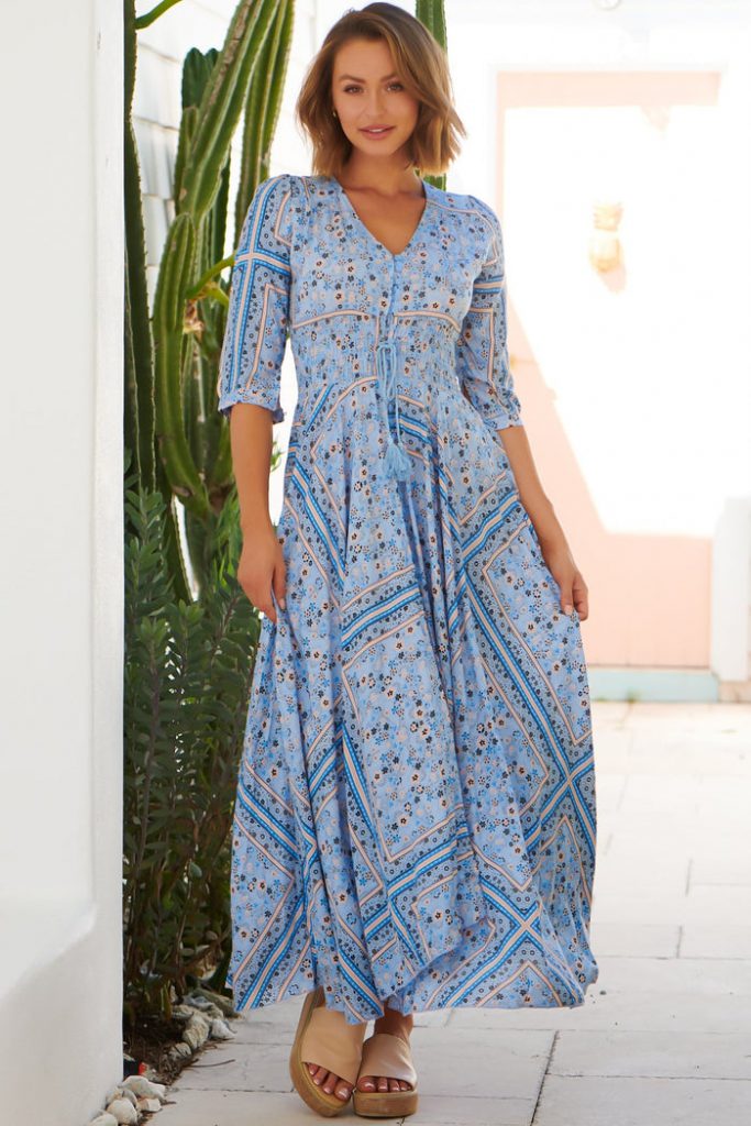 21 Boho Maxi Dresses Perfect for Autumn and Winter - Mumslounge