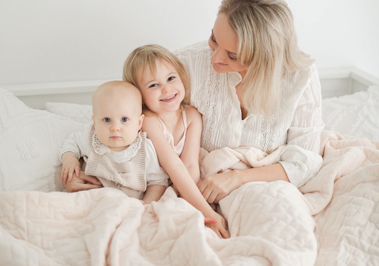 10 Reasons Why You Should Buy a Weighted Blanket This Winter Mumslounge