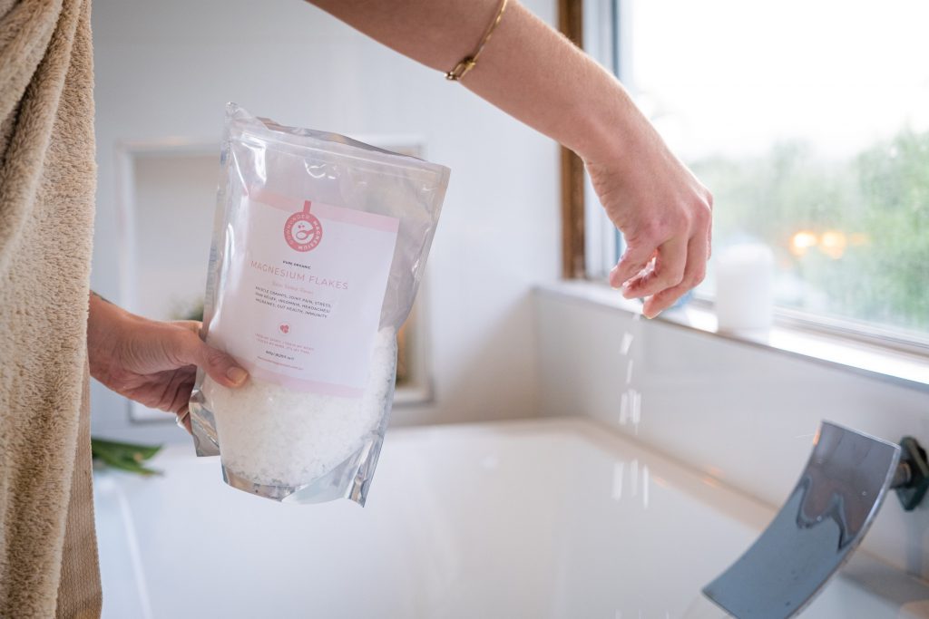 Downunder magnesium bath flakes