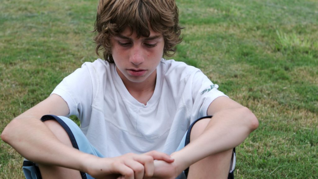 signs your child needs a digital detox